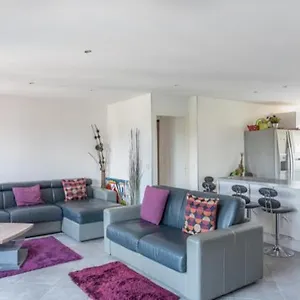 residence-groupama-lyon.hotels-rhonealpes.com/